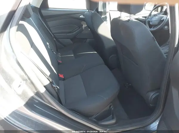 1FADP3K27JL320029 2018 FORD FOCUS - Image 8
