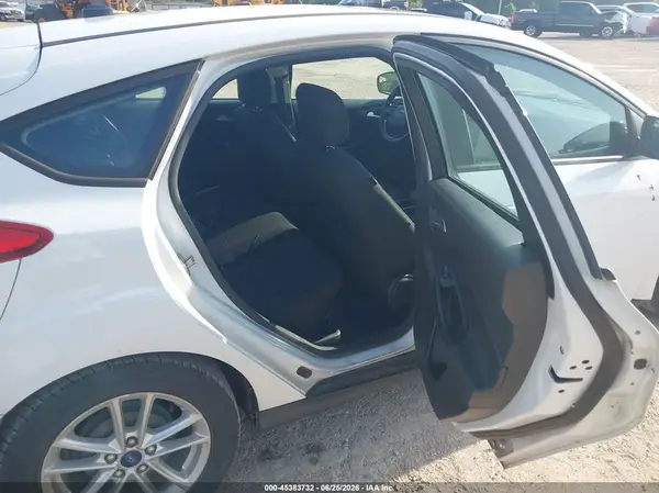 1FADP3K28GL213970 2016 FORD FOCUS - Image 8
