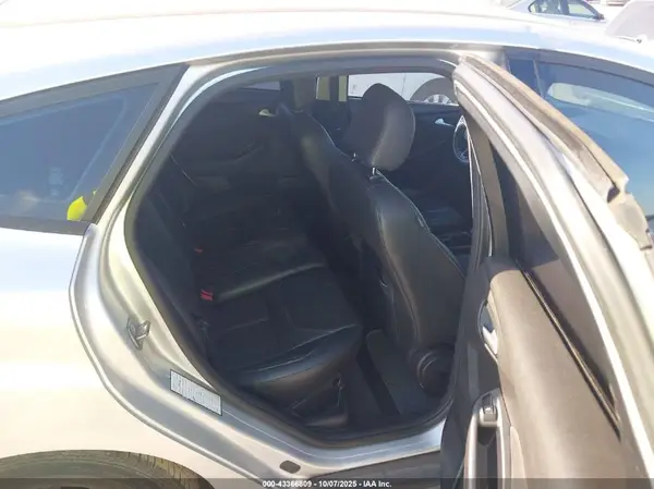 1FADP3K28GL222328 2016 FORD FOCUS - Image 8