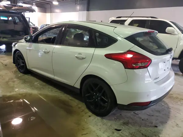 1FADP3K28GL222832 2016 FORD FOCUS - Image 2