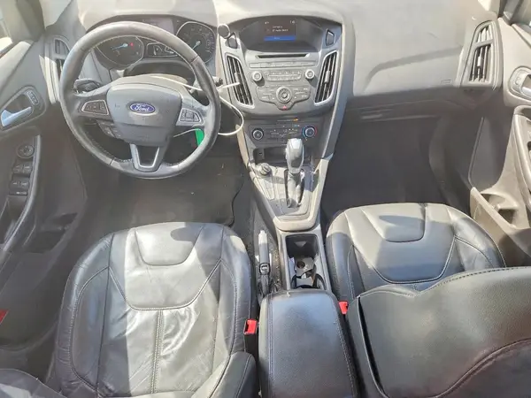 1FADP3K28GL257662 2016 FORD FOCUS - Image 8
