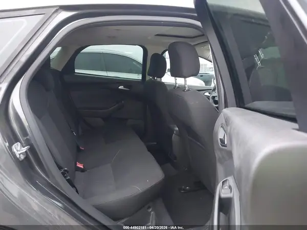 1FADP3K28GL264403 2016 FORD FOCUS - Image 8