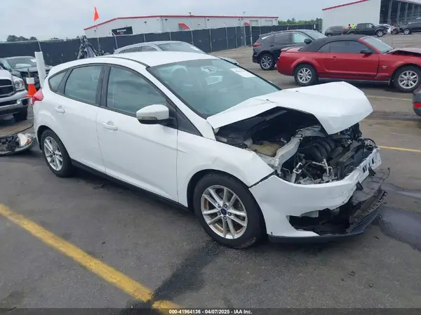 1FADP3K28GL271979 2016 FORD FOCUS - Image 1