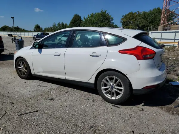 1FADP3K28GL276681 2016 FORD FOCUS - Image 2