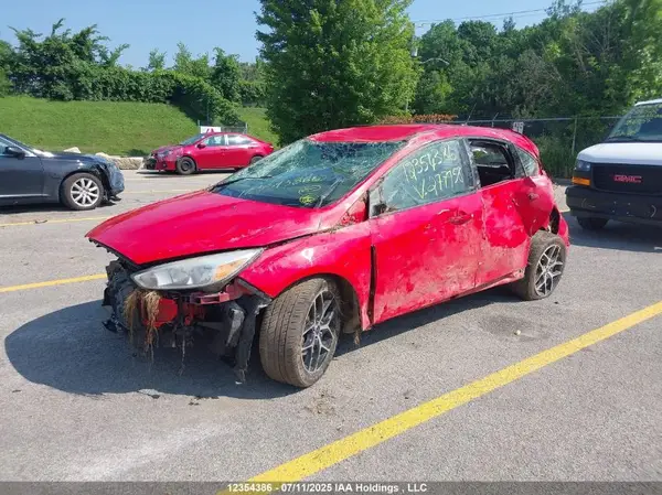 1FADP3K28GL277958 2016 FORD FOCUS - Image 2