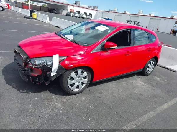 1FADP3K28GL282450 2016 FORD FOCUS - Image 2