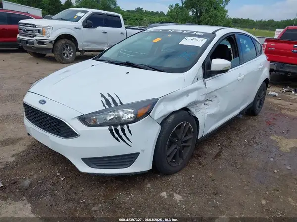 1FADP3K28GL283310 2016 FORD FOCUS - Image 2