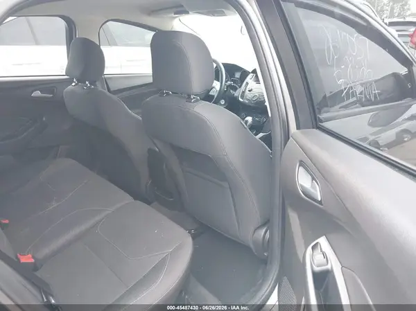 1FADP3K28GL287003 2016 FORD FOCUS - Image 8