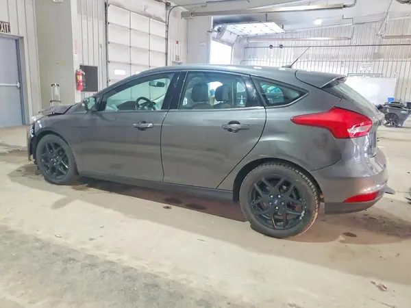 1FADP3K28GL299572 2016 FORD FOCUS - Image 2