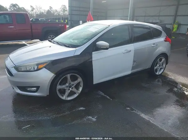 1FADP3K28GL307203 2016 FORD FOCUS - Image 2
