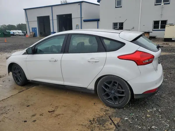 1FADP3K28GL307380 2016 FORD FOCUS - Image 2