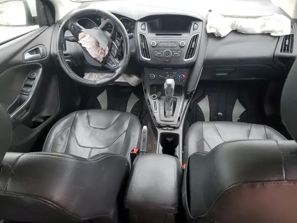 1FADP3K28GL307380 2016 FORD FOCUS - Image 8