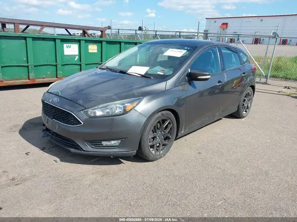 1FADP3K28GL307556 2016 FORD FOCUS - Image 2