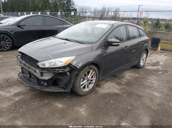 1FADP3K28GL315303 2016 FORD FOCUS - Image 2