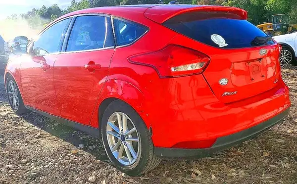 1FADP3K28GL328097 2016 FORD FOCUS - Image 2