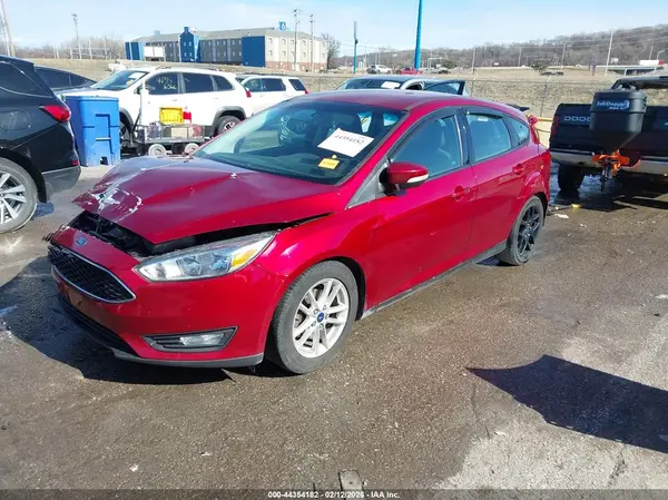 1FADP3K28GL332392 2016 FORD FOCUS - Image 2