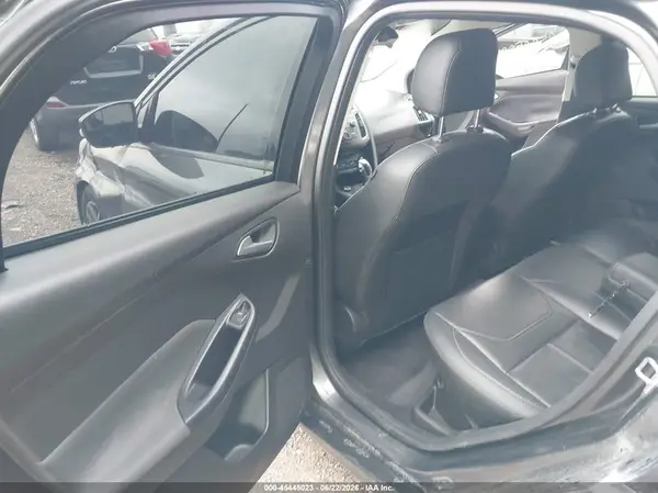 1FADP3K28GL332909 2016 FORD FOCUS - Image 8