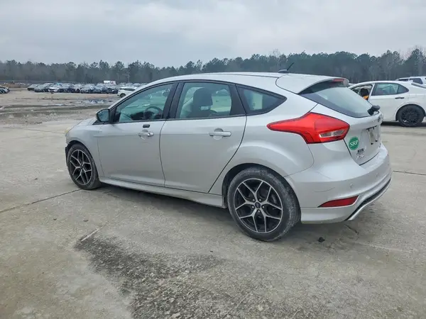 1FADP3K28GL335244 2016 FORD FOCUS - Image 2