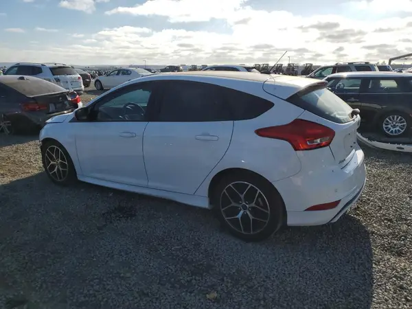 1FADP3K28GL337155 2016 FORD FOCUS - Image 2