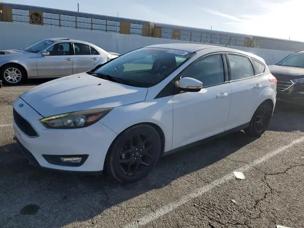 1FADP3K28GL340329 2016 FORD FOCUS - Image 1