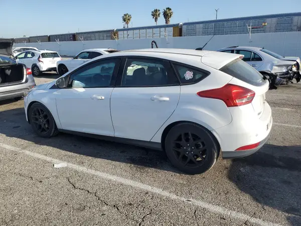 1FADP3K28GL340329 2016 FORD FOCUS - Image 2