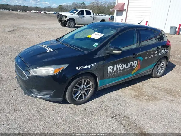 1FADP3K28GL350200 2016 FORD FOCUS - Image 2