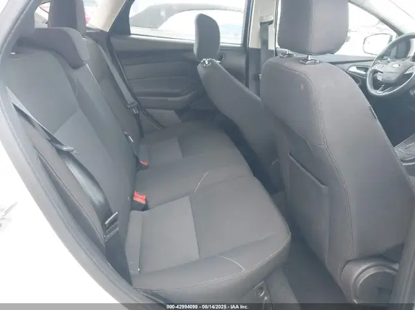 1FADP3K28GL357261 2016 FORD FOCUS - Image 8