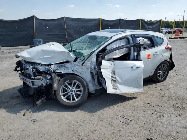 1FADP3K28GL364761 2016 FORD FOCUS - Image 1