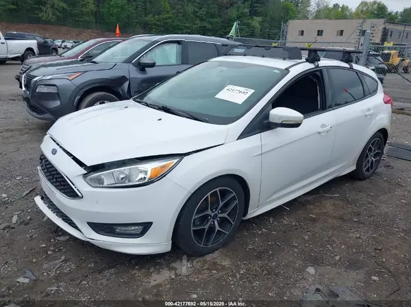 1FADP3K28GL375694 2016 FORD FOCUS - Image 2