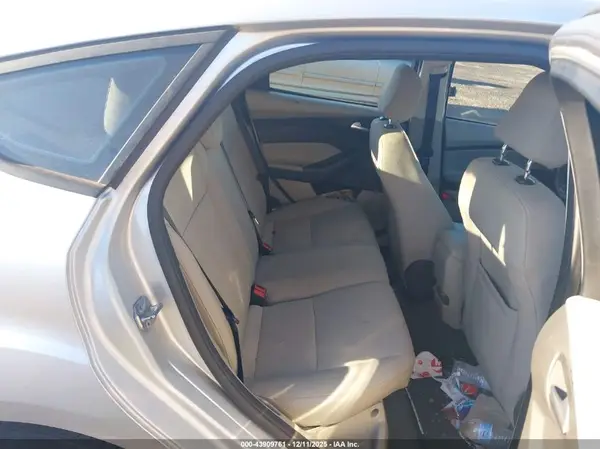 1FADP3K28GL382080 2016 FORD FOCUS - Image 8