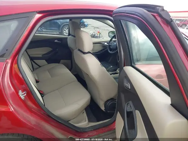 1FADP3K28GL389448 2016 FORD FOCUS - Image 8