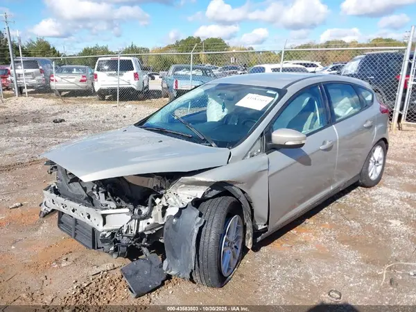 1FADP3K28GL389465 2016 FORD FOCUS - Image 2
