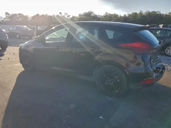 1FADP3K28GL402439 2016 FORD FOCUS - Image 2