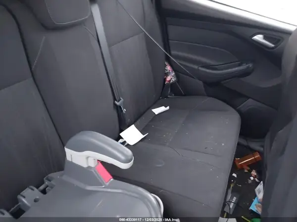 1FADP3K28HL213453 2017 FORD FOCUS - Image 8