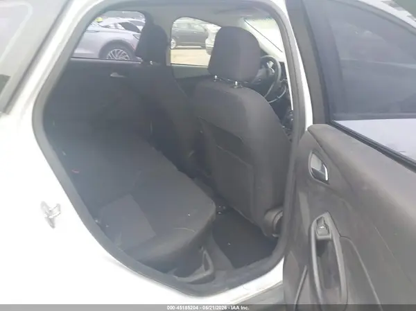1FADP3K28HL217230 2017 FORD FOCUS - Image 8