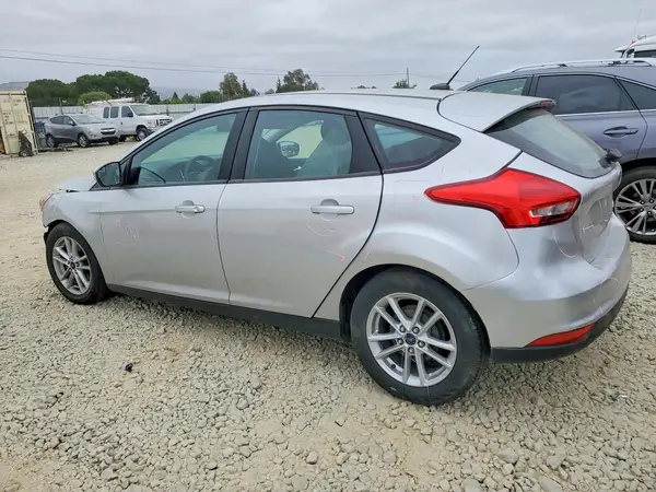 1FADP3K28HL217888 2017 FORD FOCUS - Image 2