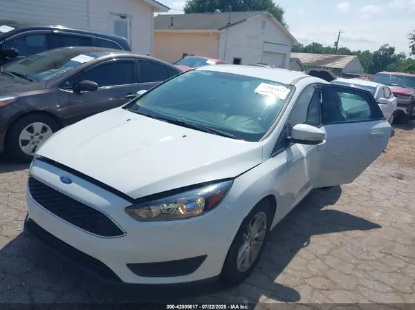 1FADP3K28HL225327 2017 FORD FOCUS - Image 2