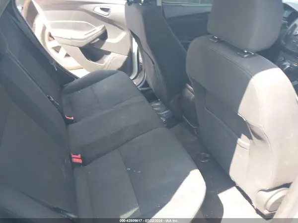 1FADP3K28HL225327 2017 FORD FOCUS - Image 8