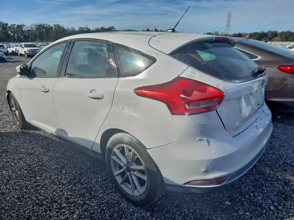 1FADP3K28HL228096 2017 FORD FOCUS - Image 2