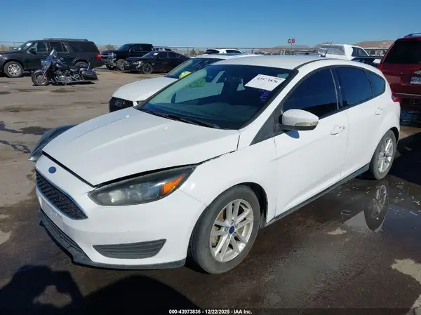 1FADP3K28HL231628 2017 FORD FOCUS - Image 2