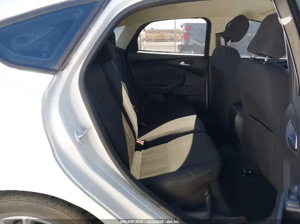 1FADP3K28HL231628 2017 FORD FOCUS - Image 8