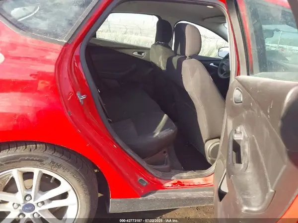 1FADP3K28HL259770 2017 FORD FOCUS - Image 8