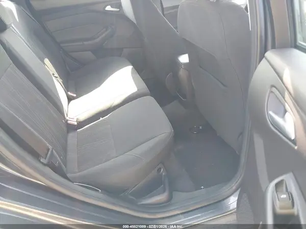 1FADP3K28HL271868 2017 FORD FOCUS - Image 8