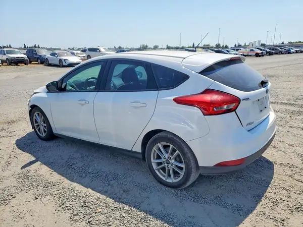 1FADP3K28HL285785 2017 FORD FOCUS - Image 2