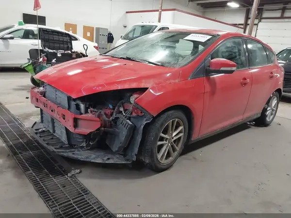 1FADP3K28HL286550 2017 FORD FOCUS - Image 2