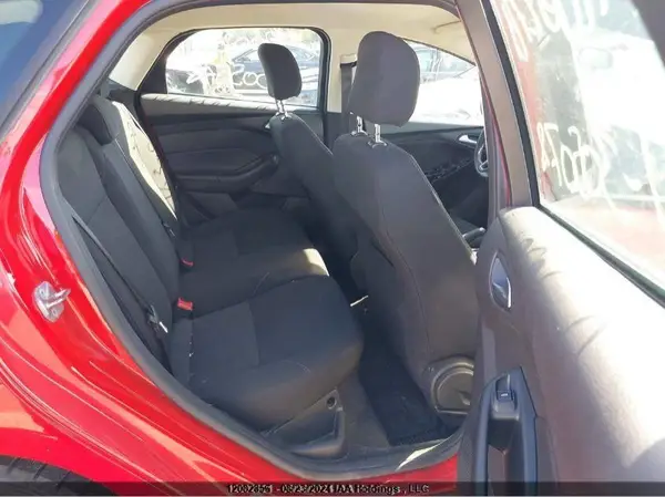 1FADP3K28HL305078 2017 FORD FOCUS - Image 8