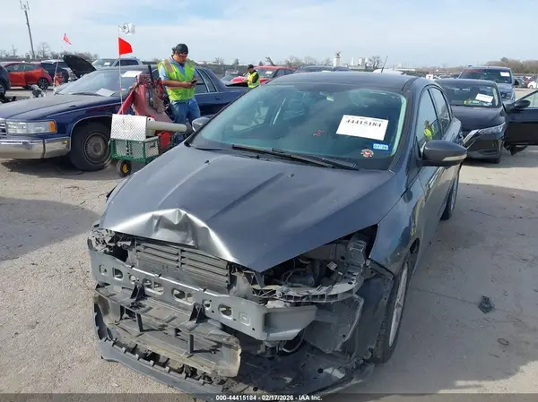 1FADP3K28HL313956 2017 FORD FOCUS - Image 2