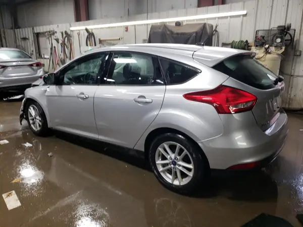 1FADP3K28HL318459 2017 FORD FOCUS - Image 2