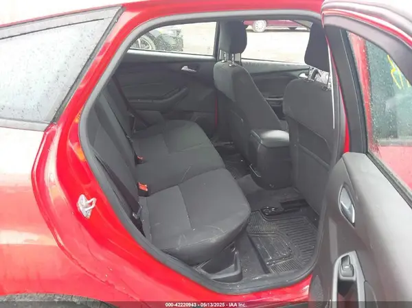 1FADP3K28HL326657 2017 FORD FOCUS - Image 8