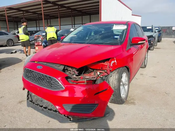 1FADP3K28HL341403 2017 FORD FOCUS - Image 2